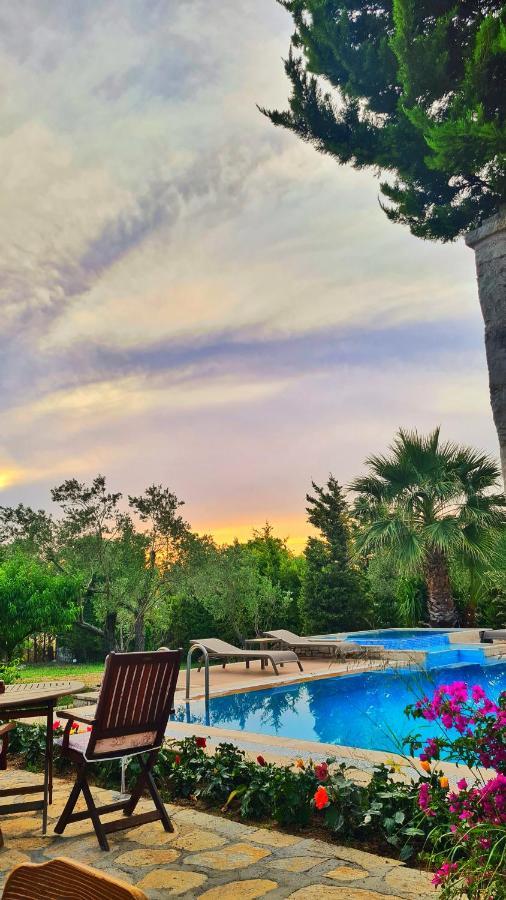 Bir Dem Urla Hotel Екстериор снимка