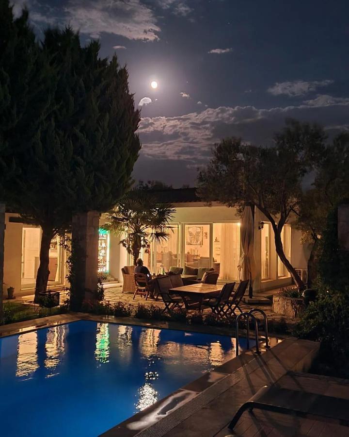 Bir Dem Urla Hotel Екстериор снимка