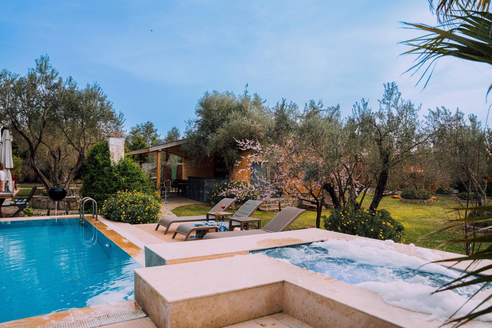 Bir Dem Urla Hotel Екстериор снимка